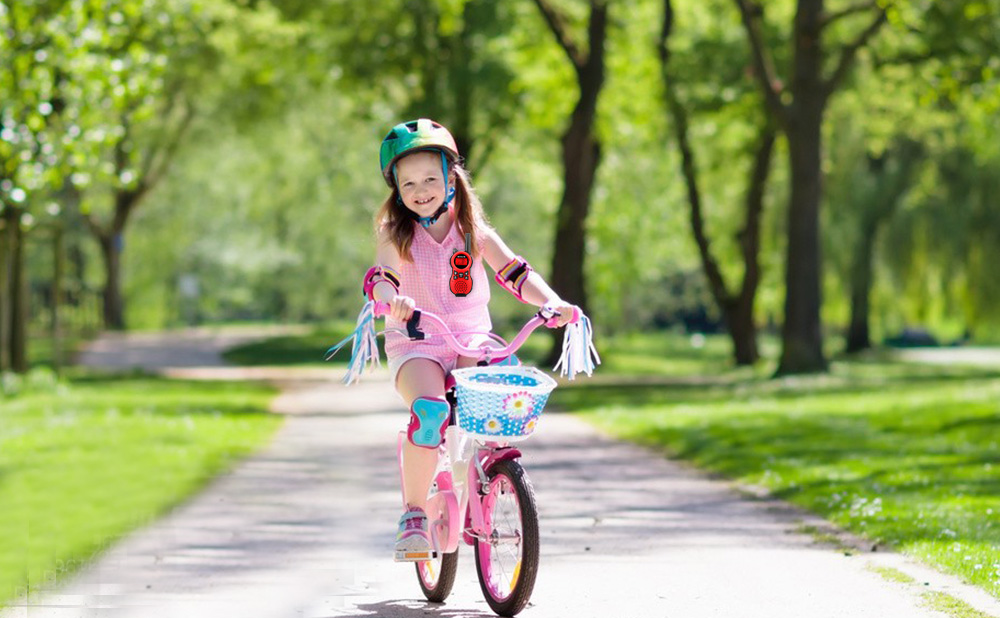 Get Your Kids to Play Outside Happier and Safer 